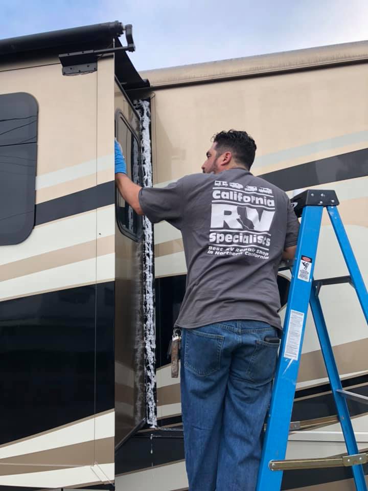 RV Slide-Out Maintenance Reminder