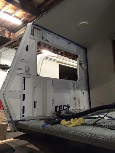 5th Wheel - Dry Rot and Mold Damage. 